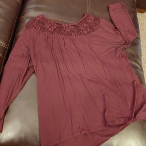 Long sleeved top with lace detail